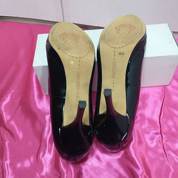 Vince Camuto VC-Kendall WOMANS SZ 9M Black Patent. Condition is Pre-owned - Picture 5 of 10